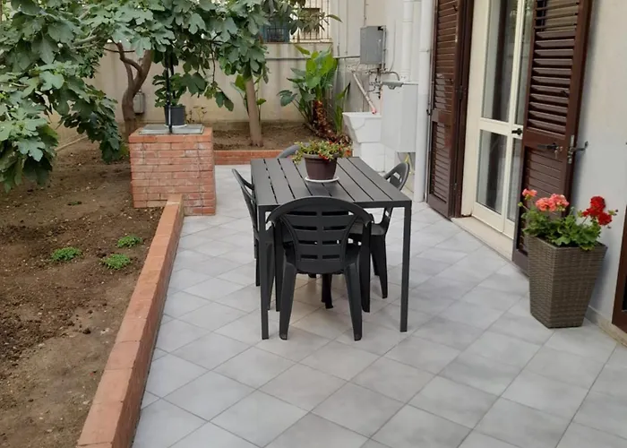 Casa Tobruk * Кастелламмаре-дель-Голфо